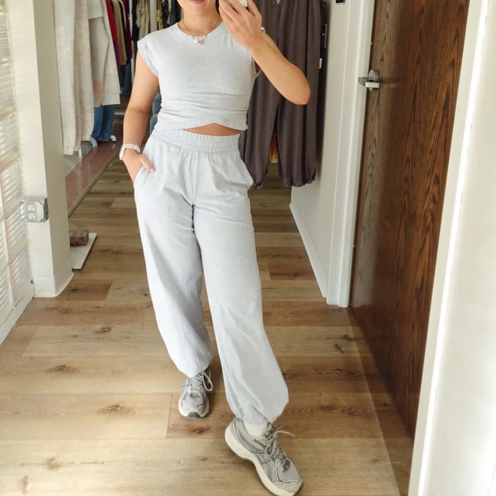 Free people hot shot crossover set - size xs - like new - heather grey